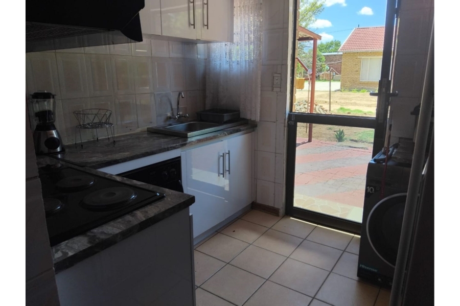 4 Bedroom Property for Sale in Aliwal North Eastern Cape